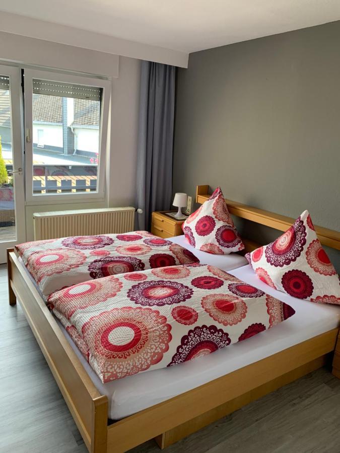 Vina Am Ring Bed & Breakfast Mannebach  Exterior foto