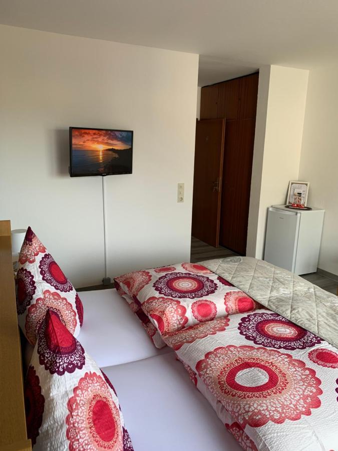 Vina Am Ring Bed & Breakfast Mannebach  Exterior foto