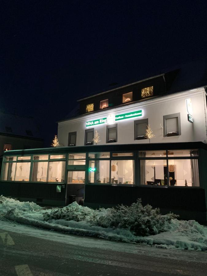 Vina Am Ring Bed & Breakfast Mannebach  Exterior foto